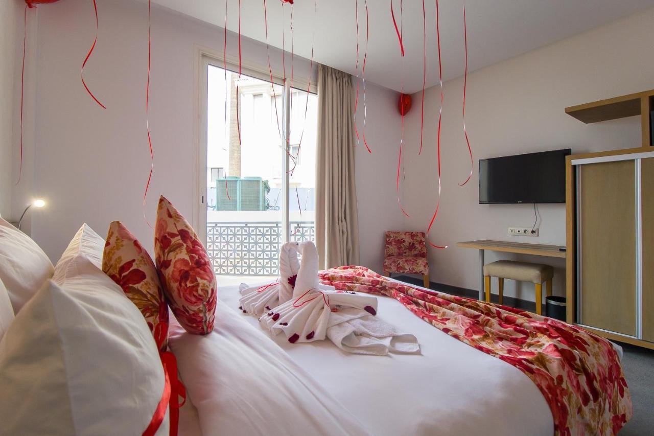 טנג'יר Mandarin Palace Hotel & Spa מראה חיצוני תמונה A room at the hotel